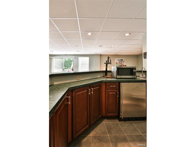 425 Gateford Dr, Ballwin, MO 63021 photo 39
