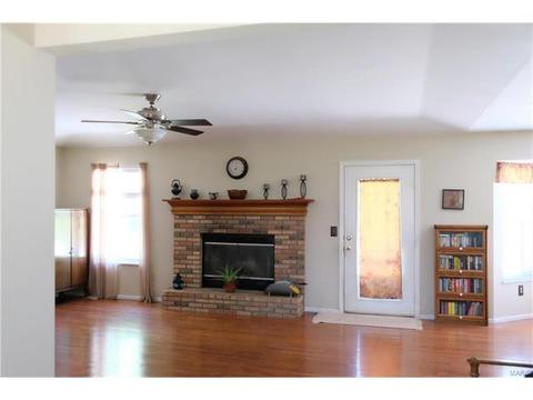 2009 Hackmann Ests, Saint Charles, MO 63303 photo 3