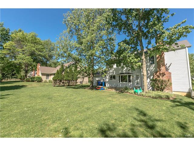 1838 Waterford Ridge Dr, Ballwin, MO 63021 photo 31