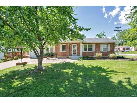 144 Constance Ct, Saint Ann, MO 63074 photo 2