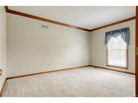 16824 Sunset Circle Dr, Ballwin, MO 63011 photo 7