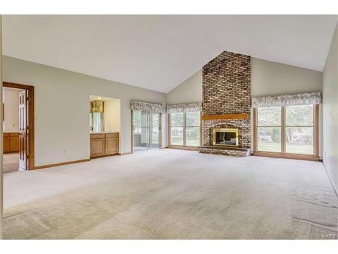16824 Sunset Circle Dr, Ballwin, MO 63011 photo 8