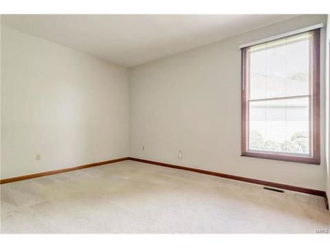 16824 Sunset Circle Dr, Ballwin, MO 63011 photo 21