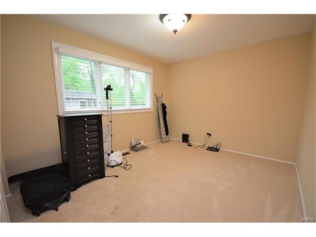 433 Brooktree Dr, Ballwin, MO 63011 photo 16