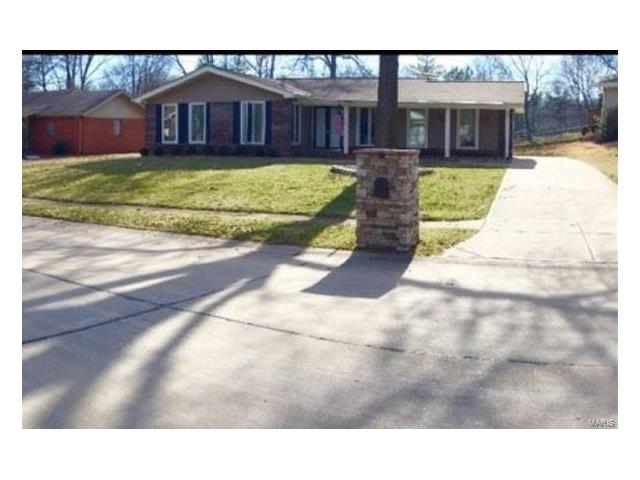 433 Brooktree Dr, Ballwin, MO 63011 photo 1