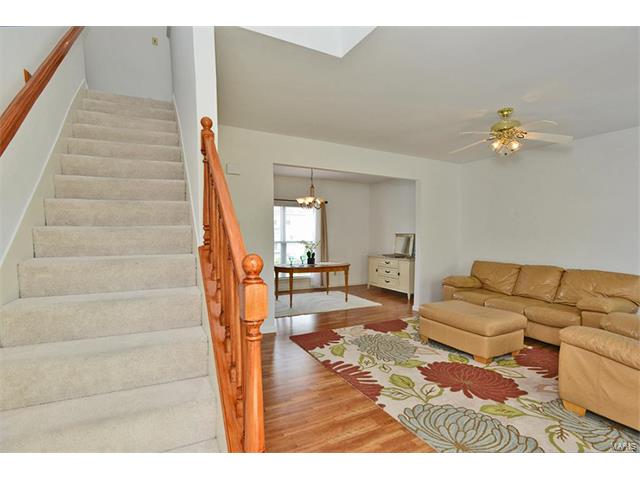 636 Brook Meadow Dr, Ballwin, MO 63021 photo 16