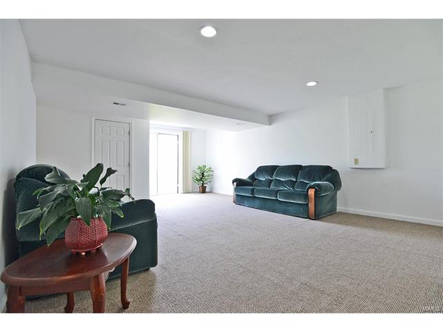 636 Brook Meadow Dr, Ballwin, MO 63021 photo 34