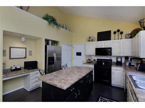 209 Timber Tree, Ballwin, MO 63011 photo 10
