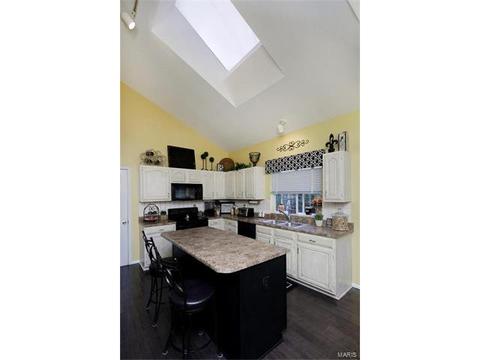 209 Timber Tree, Ballwin, MO 63011 photo 12