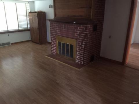 4075 Esseldale, Saint Ann, MO 63074 photo 4