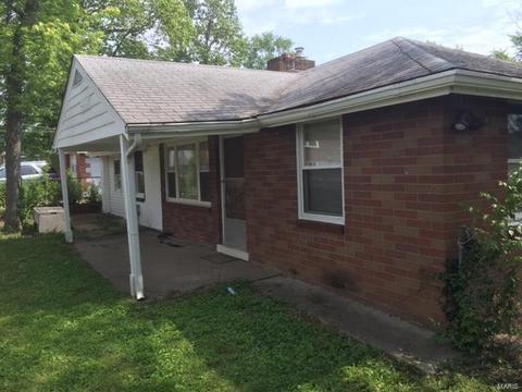 4075 Esseldale, Saint Ann, MO 63074 photo 2