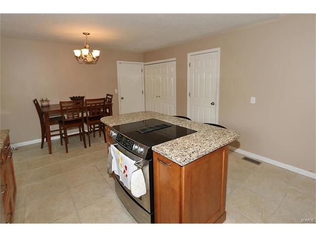52 Treebeard Cir, Saint Charles, MO 63303 photo 11