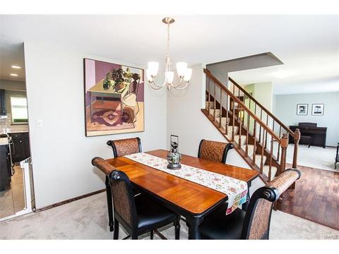 904 Windgate Ct, Fenton, MO 63026 photo 3
