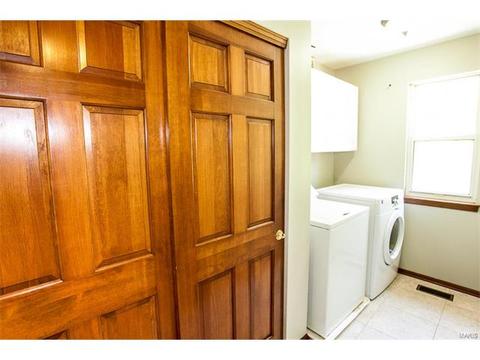 904 Windgate Ct, Fenton, MO 63026 photo 16