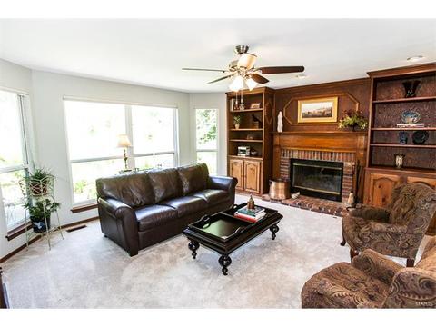 904 Windgate Ct, Fenton, MO 63026 photo 5
