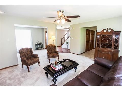 904 Windgate Ct, Fenton, MO 63026 photo 9