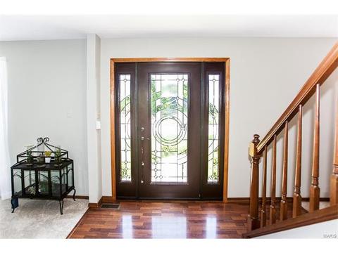 904 Windgate Ct, Fenton, MO 63026 photo 2