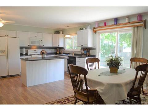 306 Wembley Ln, Ballwin, MO 63021 photo 9