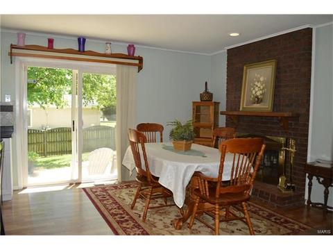 306 Wembley Ln, Ballwin, MO 63021 photo 12