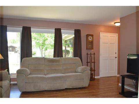 306 Wembley Ln, Ballwin, MO 63021 photo 4