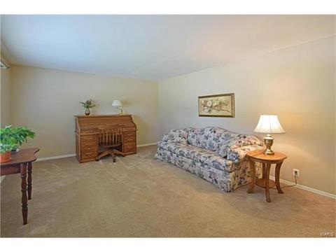 3490 Taylor Ave, Bridgeton, MO 63044 photo 2