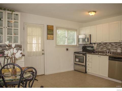 319 Theodore Dr, Eureka, MO 63025 photo 5