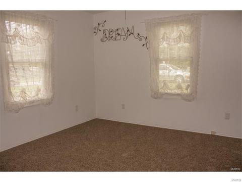 319 Theodore Dr, Eureka, MO 63025 photo 8