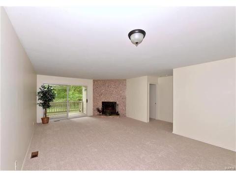 860 Woodside Trails Dr, Ballwin, MO 63021 photo 5