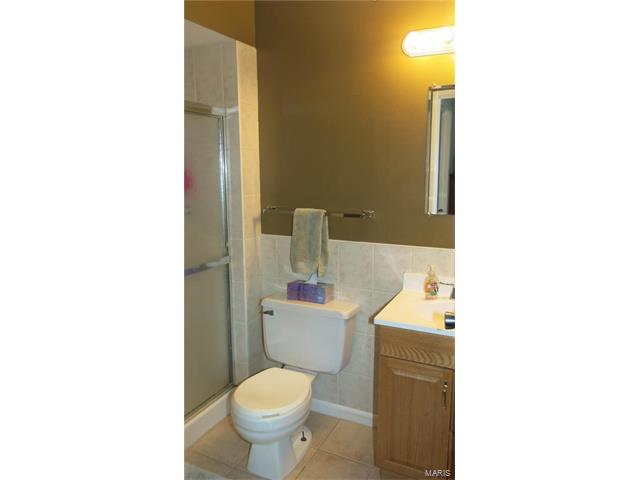 2409 Hidden Meadow Ln, Ballwin, MO 63021 photo 13