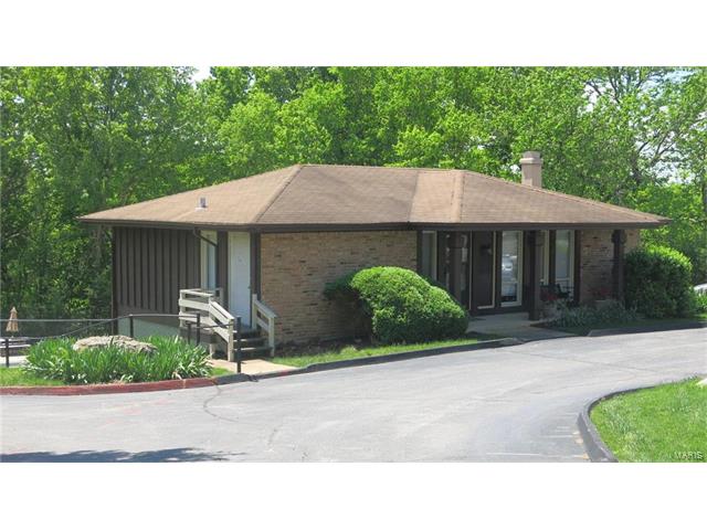 2409 Hidden Meadow Ln, Ballwin, MO 63021 photo 18