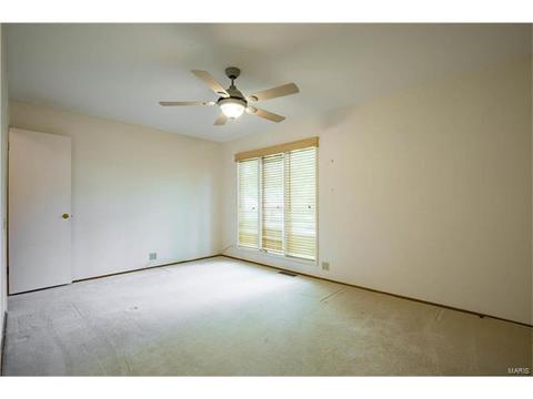 401 Andover Ln, Ballwin, MO 63011 photo 13