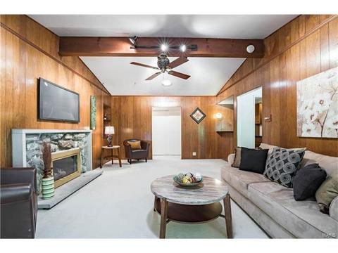 401 Andover Ln, Ballwin, MO 63011 photo 5
