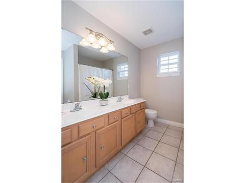 16037 Forest Valley Dr, Ballwin, MO 63021 photo 29