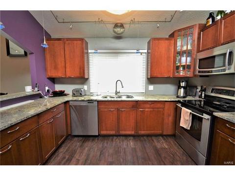 960 Imperial, Ballwin, MO 63021 photo 8