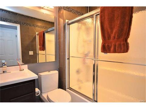 960 Imperial, Ballwin, MO 63021 photo 14