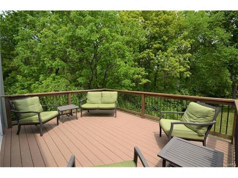 960 Imperial, Ballwin, MO 63021 photo 2