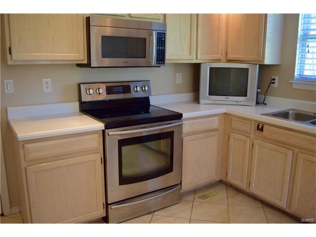 902 Claybend Dr, Ballwin, MO 63011 photo 17