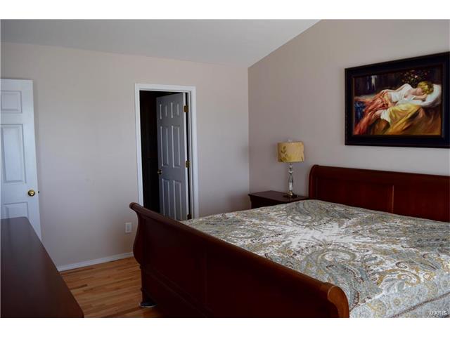 902 Claybend Dr, Ballwin, MO 63011 photo 25