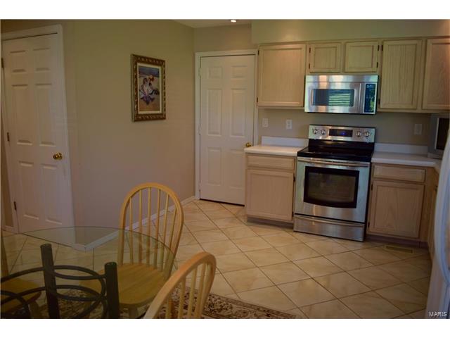 902 Claybend Dr, Ballwin, MO 63011 photo 16