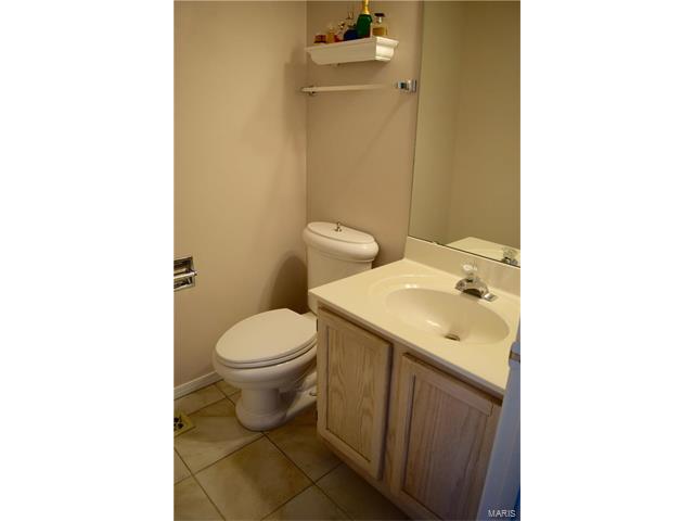 902 Claybend Dr, Ballwin, MO 63011 photo 10