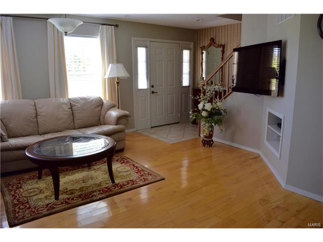 902 Claybend Dr, Ballwin, MO 63011 photo 7
