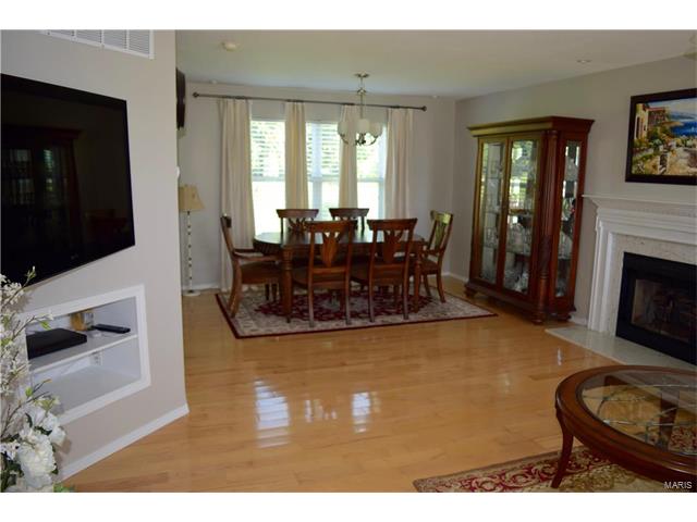 902 Claybend Dr, Ballwin, MO 63011 photo 8