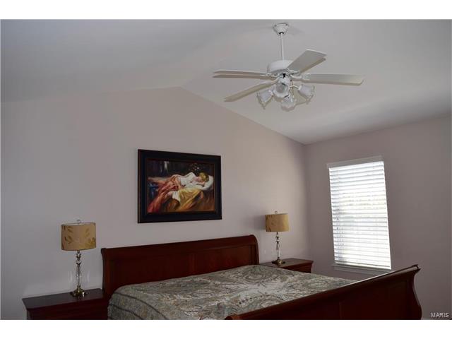 902 Claybend Dr, Ballwin, MO 63011 photo 24