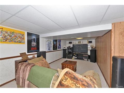 691 Woodrun Ct, Ballwin, MO 63021 photo 13