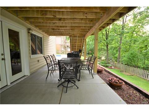 657 Huntley Hts, Ballwin, MO 63021 photo 30