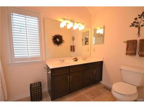 657 Huntley Hts, Ballwin, MO 63021 photo 19