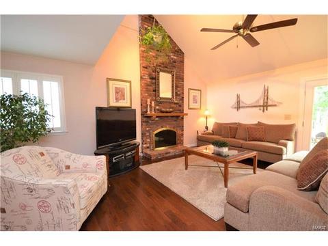 657 Huntley Hts, Ballwin, MO 63021 photo 6