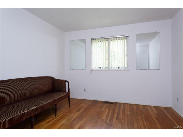 901 Bitterfield Dr, Ballwin, MO 63011 photo 11