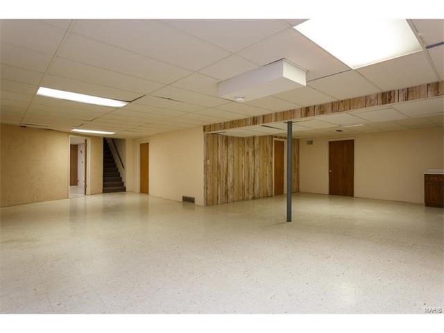 901 Bitterfield Dr, Ballwin, MO 63011 photo 15