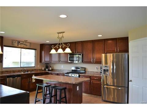 32 Flanders Ct, O'fallon, MO 63366 photo 11